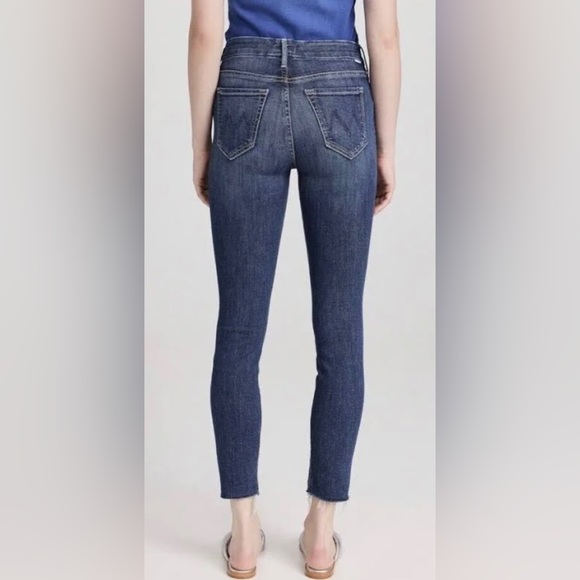 MOTHER Denim The Looker Ankle Fray - Picture 2 of 15